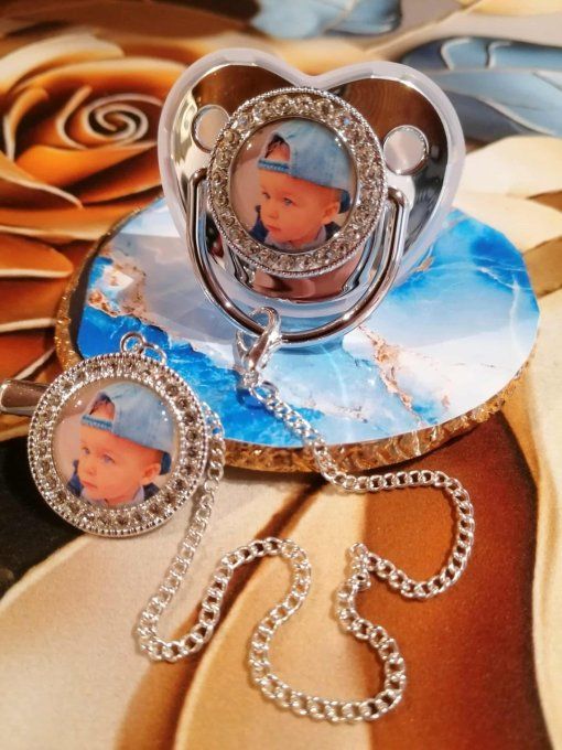 Tétine, sucette avec attache argenté personnalisé avec la photo / logo de votre choix 