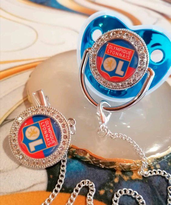 Tétine, sucette avec attache Olympique lyonnais 