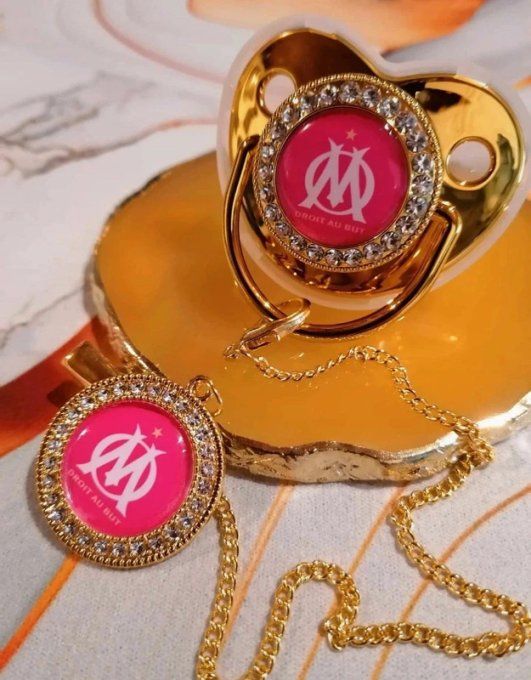Tétine, sucette avec attache Olympique de Marseille Fuchsia 