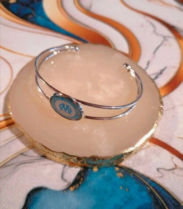 Bracelet Manchette OM – Doré ou Argenté, Acier Inoxydable