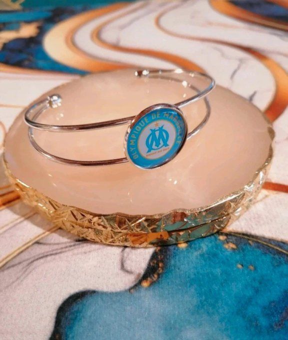 Bracelet Manchette OM – Doré ou Argenté, Acier Inoxydable