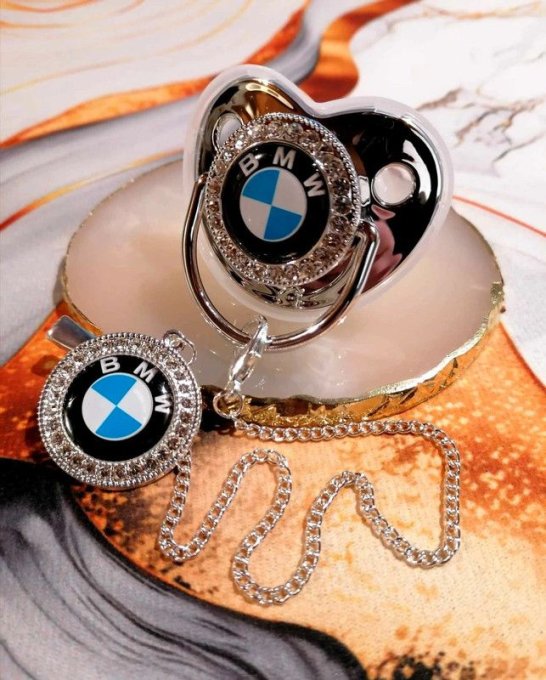 Tétine, sucette avec attache BMW