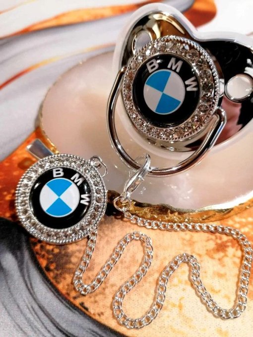 Tétine, sucette avec attache BMW