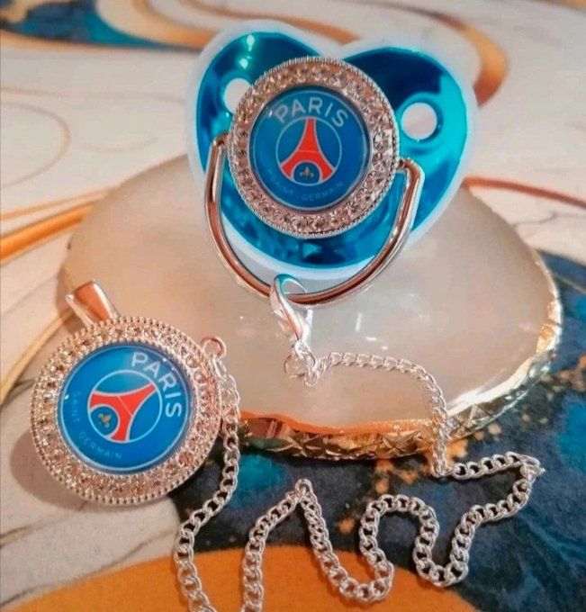 Tétine, sucette avec attache Paris saint germain 