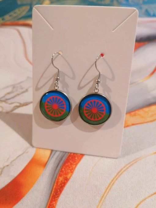 Boucle d'oreille drapeau voyageur gitan