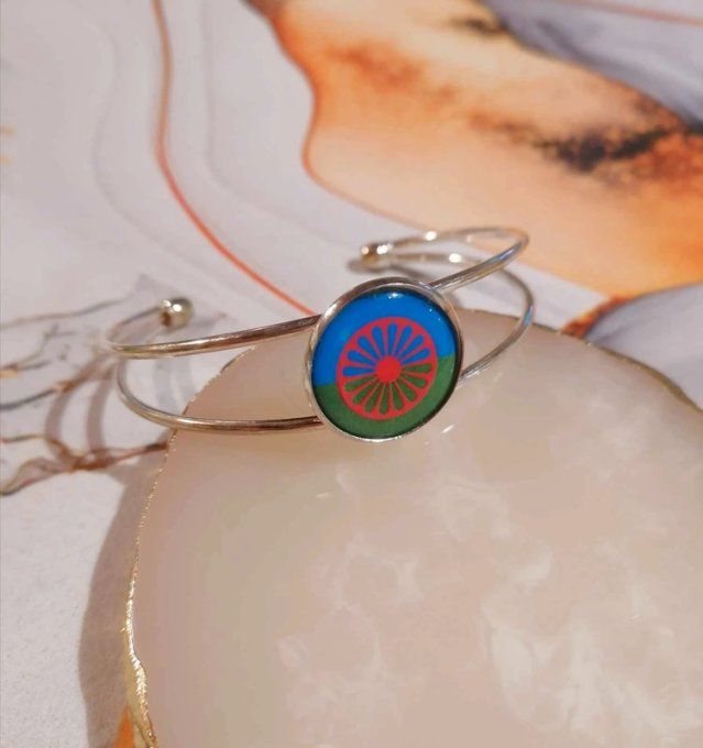 Bracelet manchette drapeau voyageur gitan 