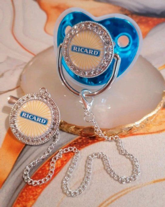 Tétine, sucette avec attache RICARD