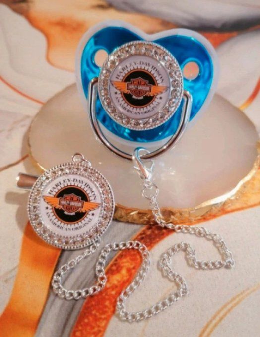 Tétine, sucette avec attache Harley Davidson
