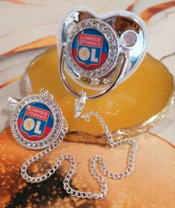 Tétine, sucette avec attache Olympique lyonnais 