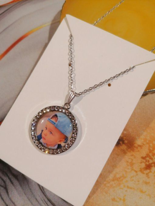Collier avec pendentif strass personnalisé avec la photo / logo de votre choix 