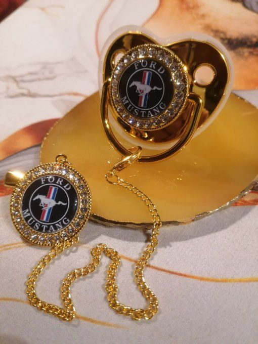 Tétine, sucette avec attache Ford Mustang 