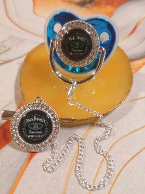 Tétine, sucette avec attache Jack Daniel's 