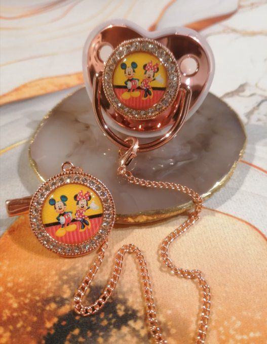 Tétine, sucette avec attache Mickey Minnie