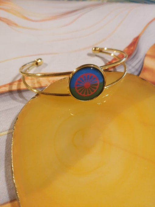 Bracelet manchette drapeau voyageur gitan 