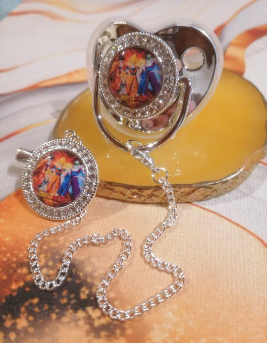 Tétine, sucette avec attache Dragon Ball Z 