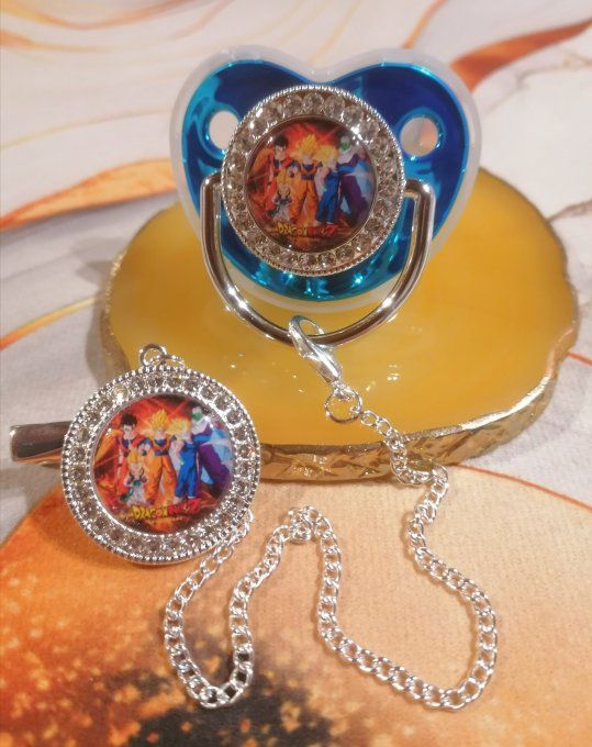 Tétine, sucette avec attache Dragon Ball Z 