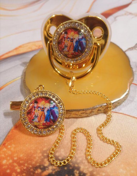 Tétine, sucette avec attache Dragon Ball Z 