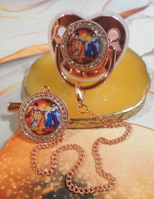 Tétine, sucette avec attache Dragon Ball Z 