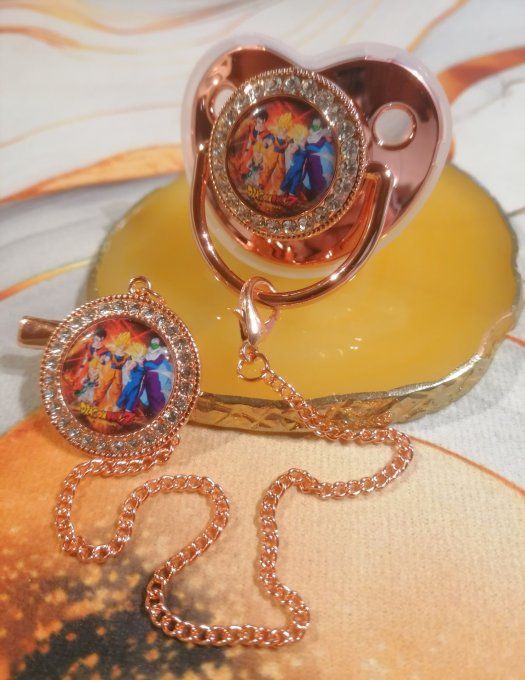 Tétine, sucette avec attache Dragon Ball Z 