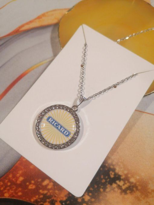 Collier pendentif Ricard strass