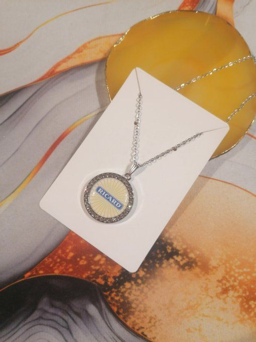 Collier pendentif Ricard strass 