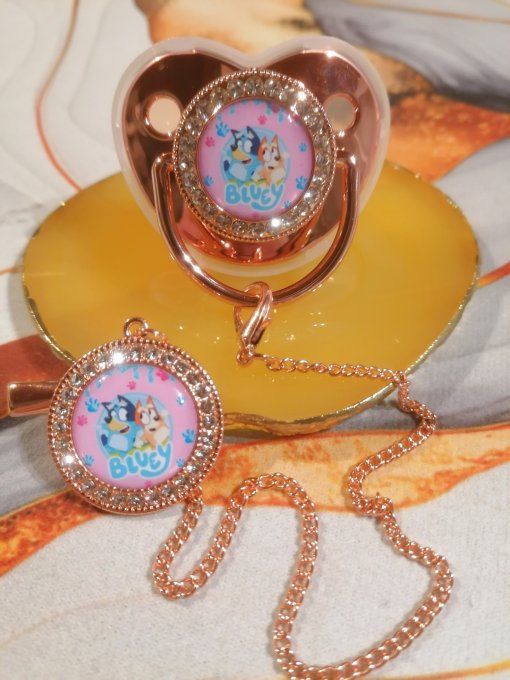 Tétine, sucette avec attache Bluey bleu rose 