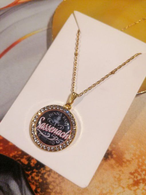 Collier pendentif Outlander strass 