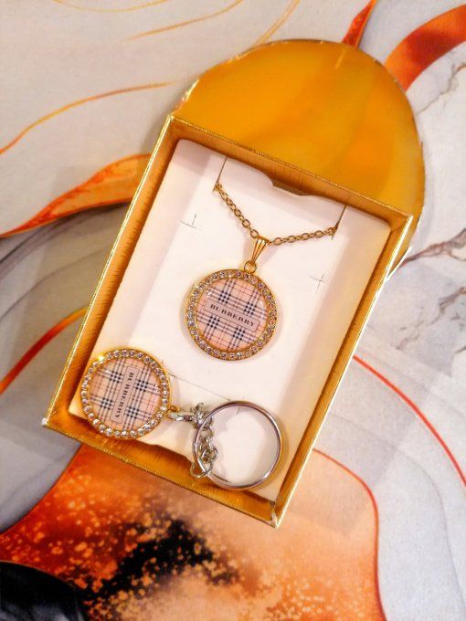 Coffret 2-en1 : Collier + Porte-clé BURBERRY