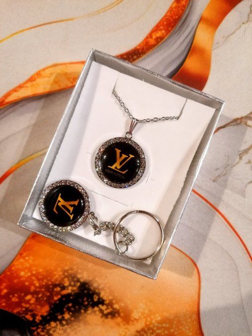 Coffret 2-en1 : Collier + Porte-clé LOUIS VUITTON 