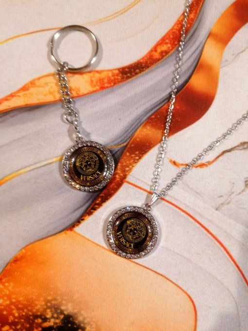 Coffret 2-en1 : Collier + Porte-clé VERSACE