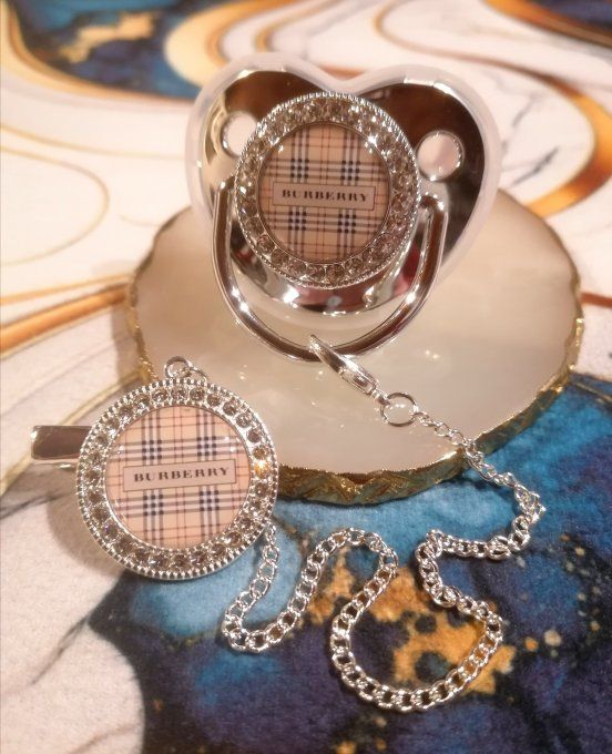 Tétine, sucette avec attache Burberry 