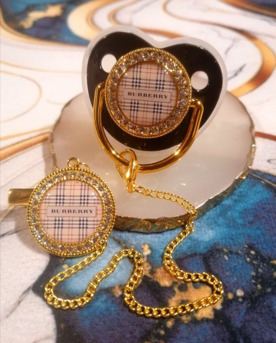 Tétine, sucette avec attache Burberry 
