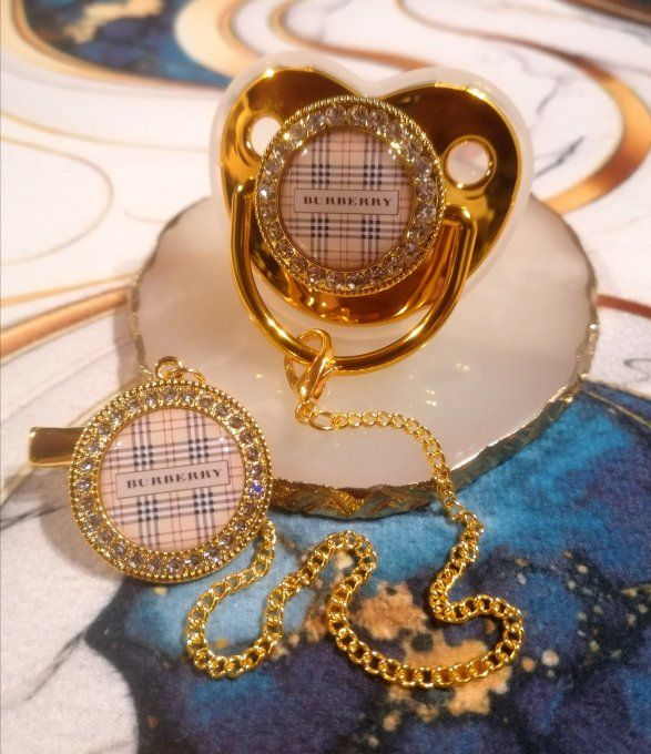 Tétine, sucette avec attache Burberry 