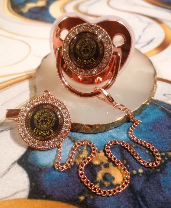 Tétine, sucette avec attache Versace