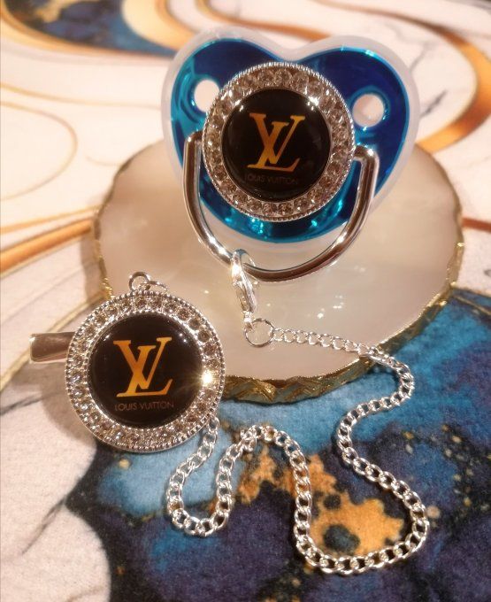 Tétine, sucette avec attache Louis Vuitton 