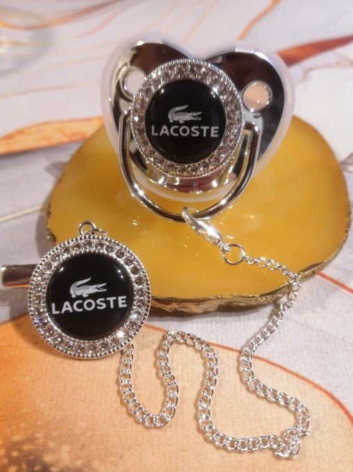 Tétine, sucette avec attache Lacoste  - Copie