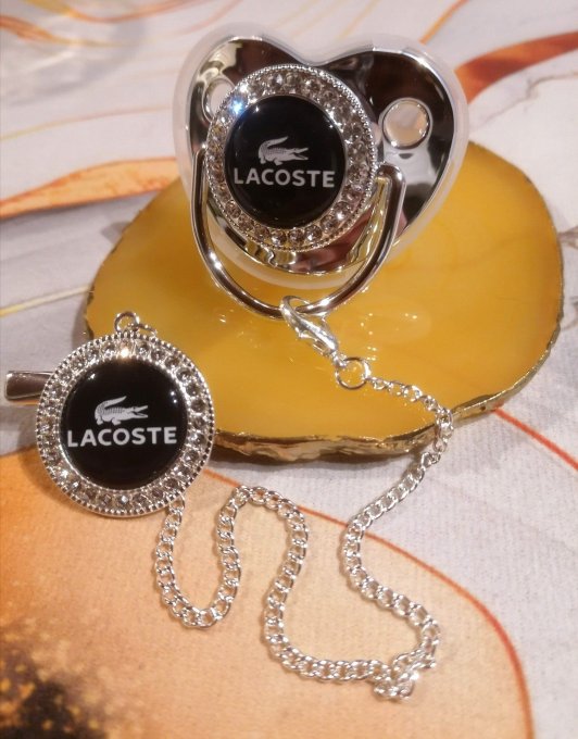 Tétine, sucette avec attache Lacoste  - Copie