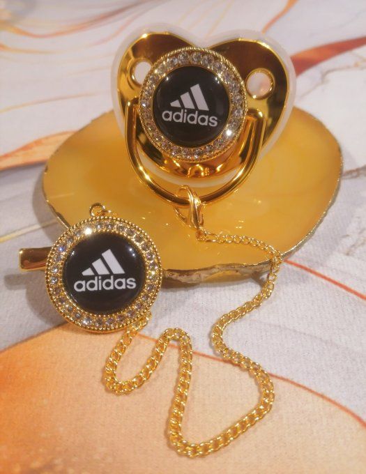 Tétine, sucette avec attache Adidas