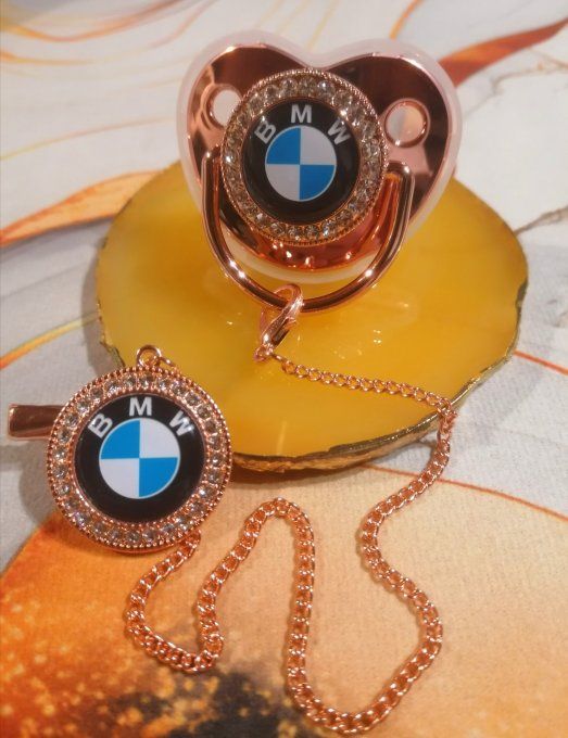 Tétine, sucette avec attache BMW