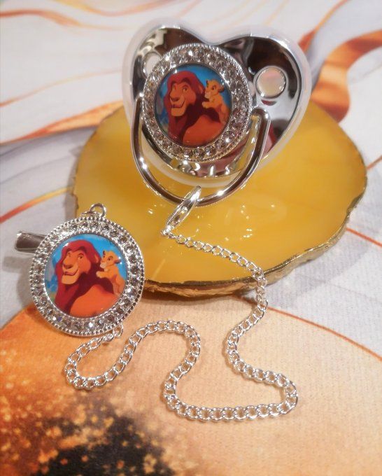 Tétine, sucette avec attache Le Roi Lion Simba 