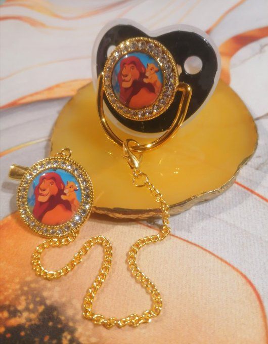 Tétine, sucette avec attache Le Roi Lion Simba 