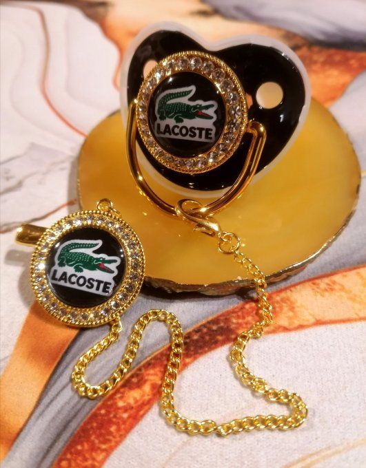Tétine, sucette avec attache Lacoste 