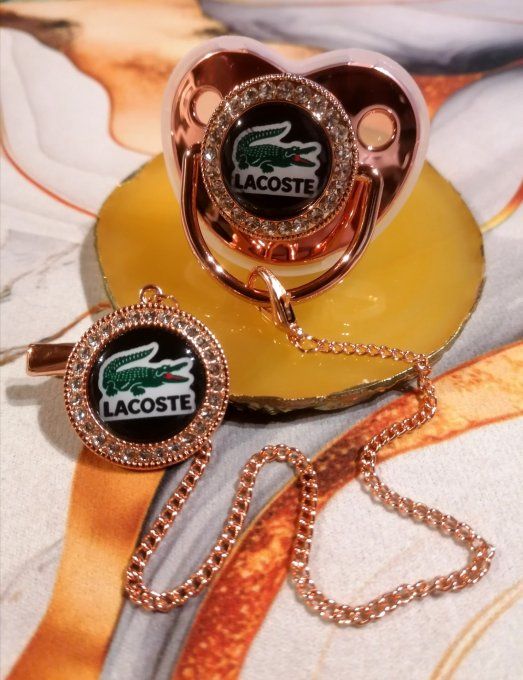 Tétine, sucette avec attache Lacoste 