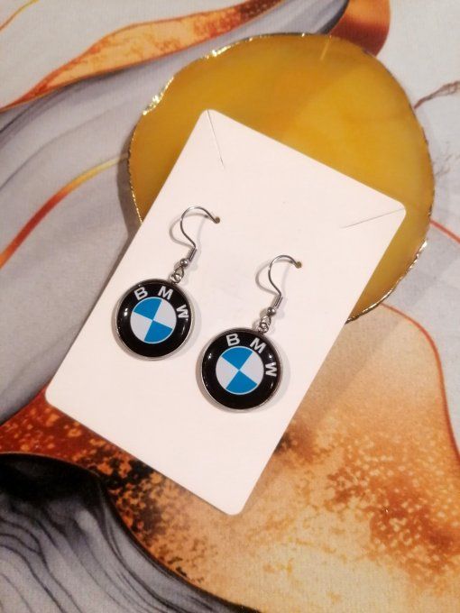 Boucle d'oreille BMW 