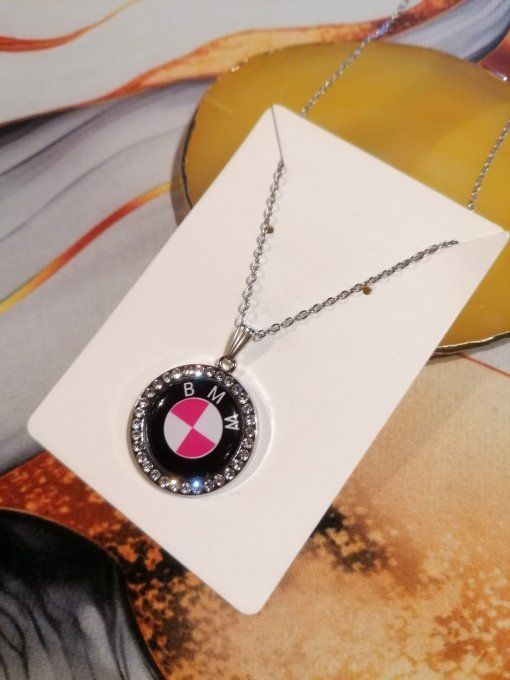 Collier pendentif BMW Rose strass