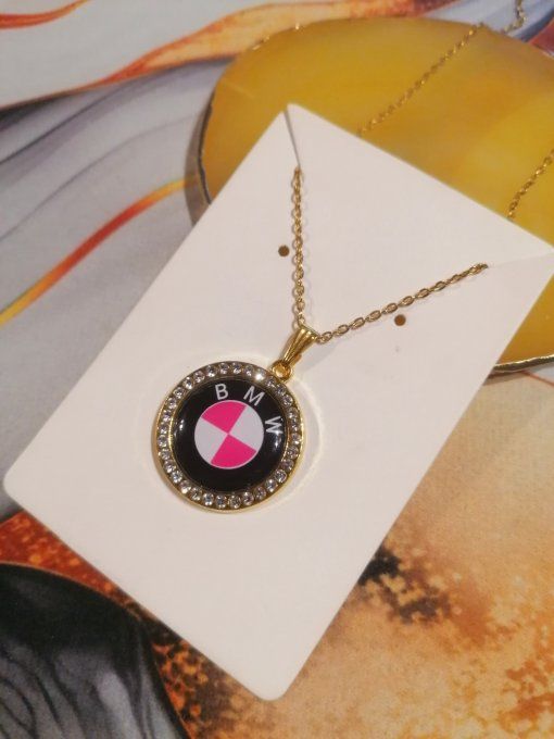 Collier pendentif BMW Rose strass 